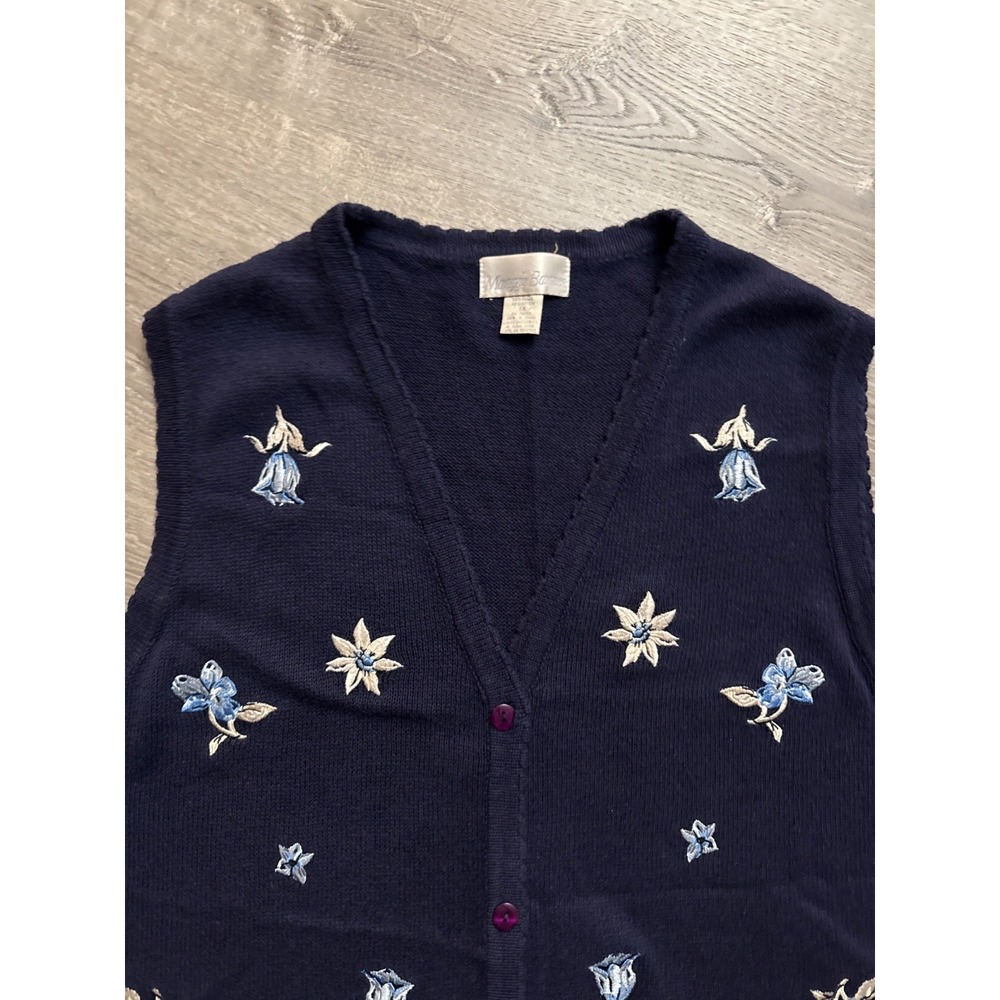 Vintage‎ Maggie Barnes Womens Embroidered Navy Sweater Vest Size 1X Wear 90s - Picture 2 of 4